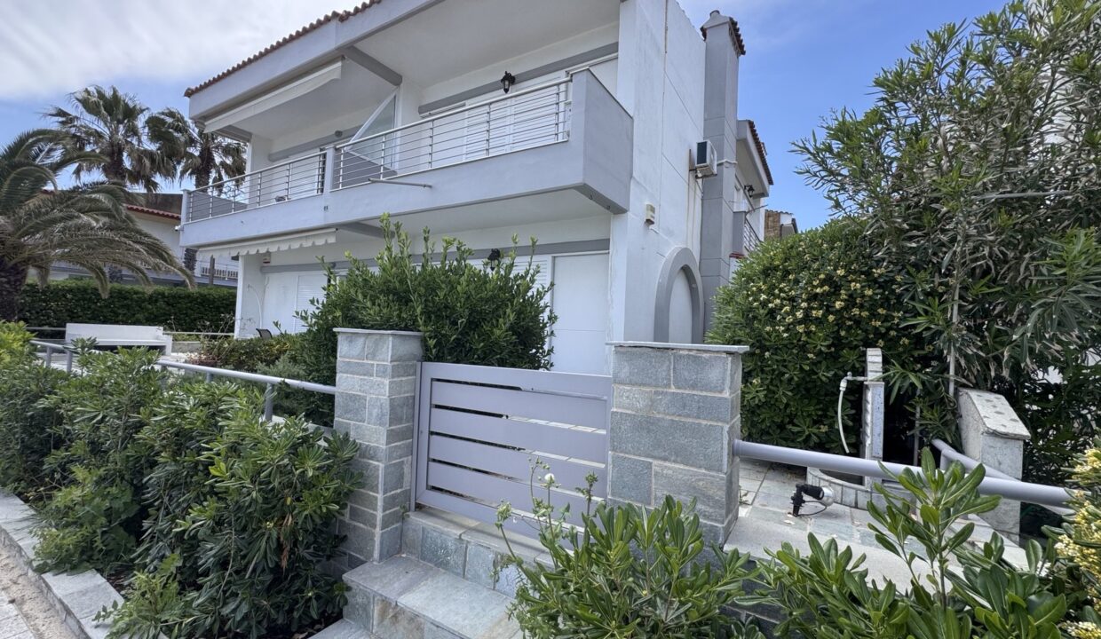 IMG-e9572fccd3dc731a0cadcd8d562fe41b-V